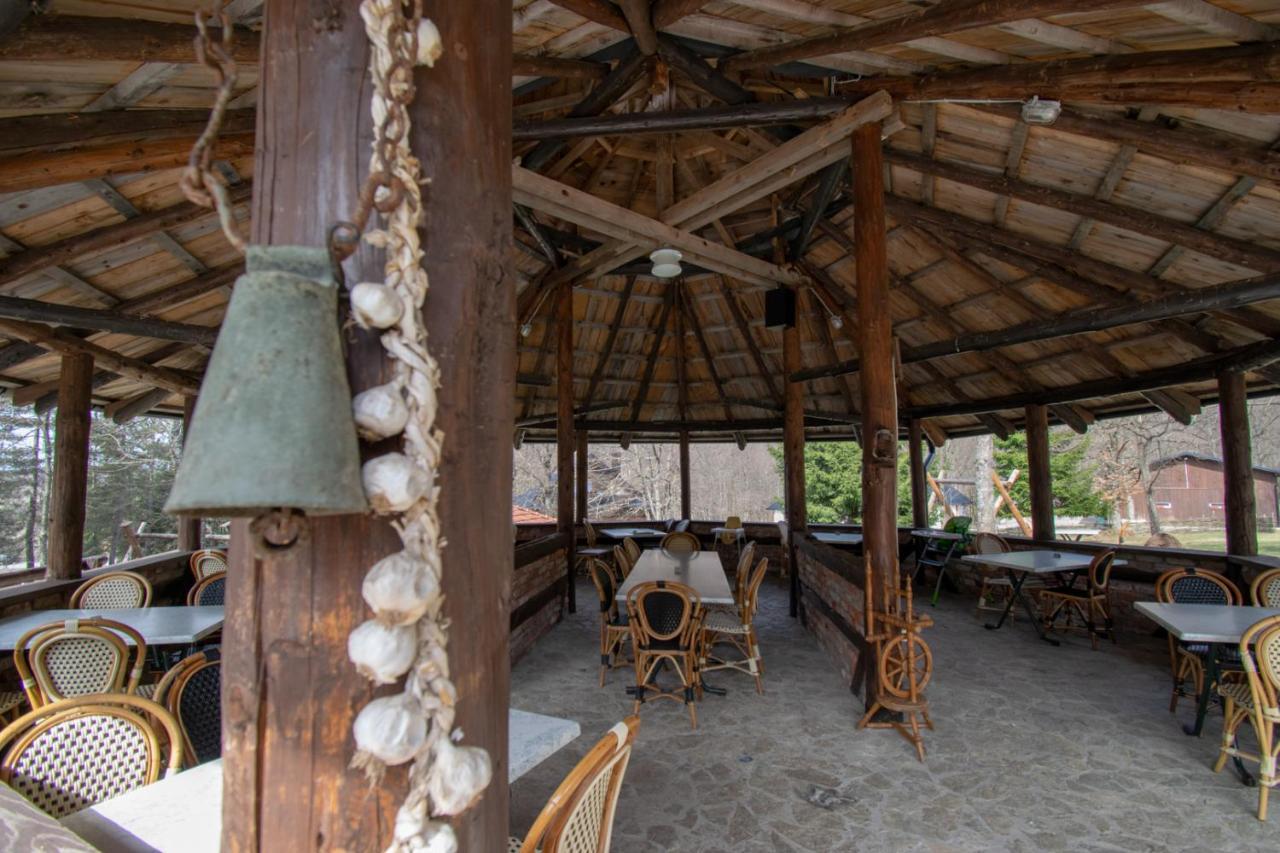 Holiday Park Hajducka Cesma Dubovsko Bagian luar foto